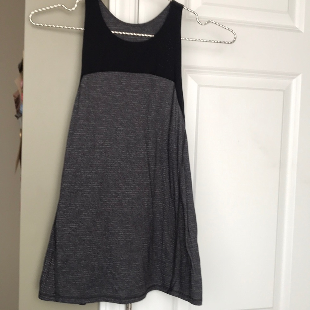 *Feature* LULULEMON Tie-Up Tank. Rare. - Picture 3 of 10